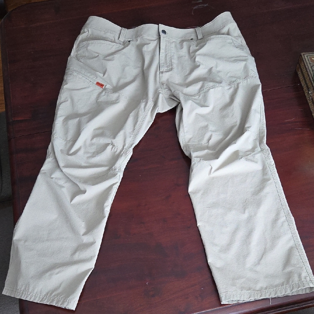 BRUNT Costello Ripstop Utility Pants.  Size 42x30 Men.